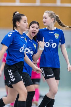Bild 419 - B2 Loewinnen Cup
